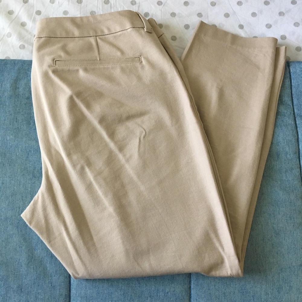 Old Navy Khaki Pixie Ankle Pants